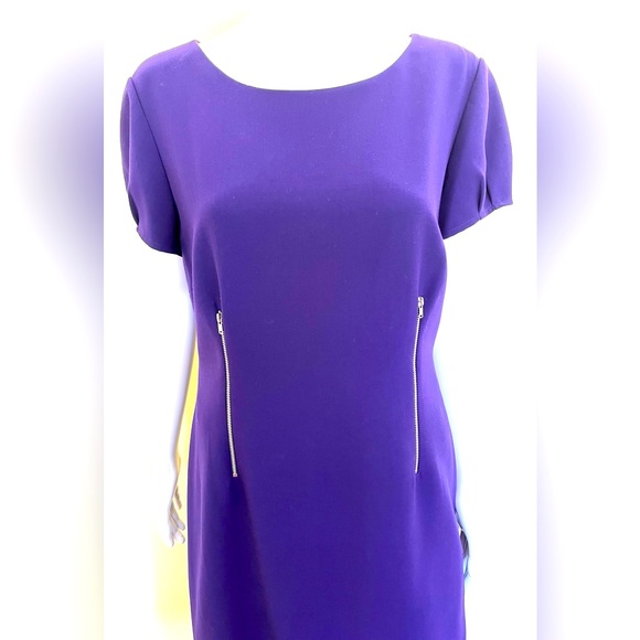 Tahari Purple Dress With Metal Zipper Accents Round Neck Half Sleeves Size 14 - Picture 2 of 15